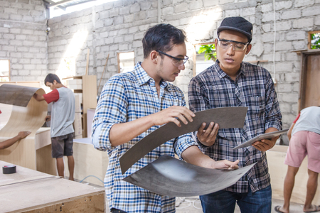 Building an Energy Efficiency Consulting Firm: Services, Certifications, and B2B Sales