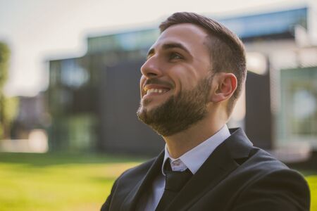 How to Tell a Compelling Story to Attract Backers on U.S. Crowdfunding Sites
