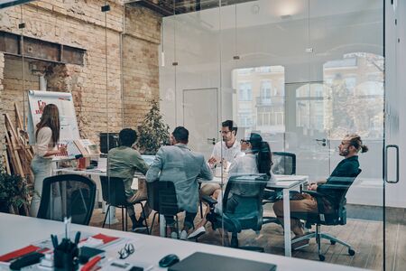 How to Collaborate with Micro-Influencers to Grow Your Startup in the U.S. Market
