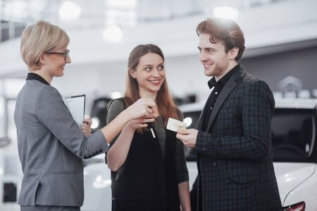 How to Build a Winning Dropshipping Business in the US: Sourcing, Supplier Relationships, and Customer Service