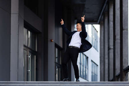 Balancing Burn Rate and Runway: Survival Tips for Founders