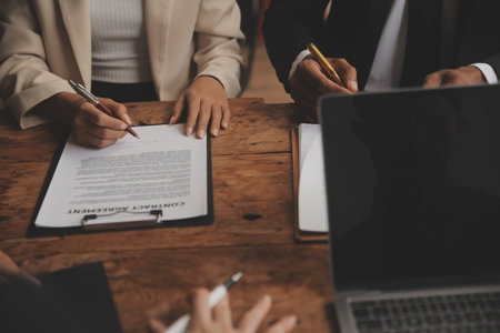 The Complete Beginner’s Guide to Product Sourcing for American Dropshippers: Strategies, Platforms, and Legal Must-Knows