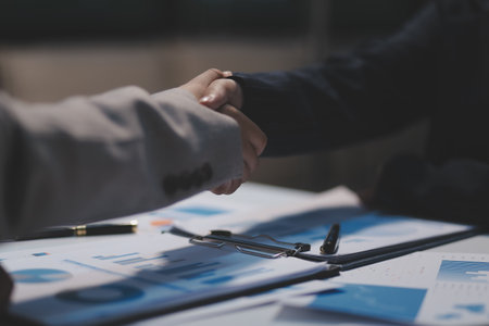 Privacy Policies and Data Security Contracts: Meeting U.S. Legal Standards