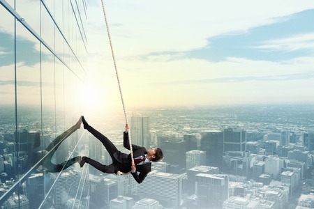 Beating the Competition: Differentiation Tactics for Entering Saturated Markets
