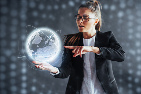 The Pros and Cons of Domestic vs. International Product Sourcing for US Dropshipping Businesses